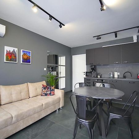 Sunset Apartment Aircon - Self Check-In 24H 브로츠와프 외부 사진